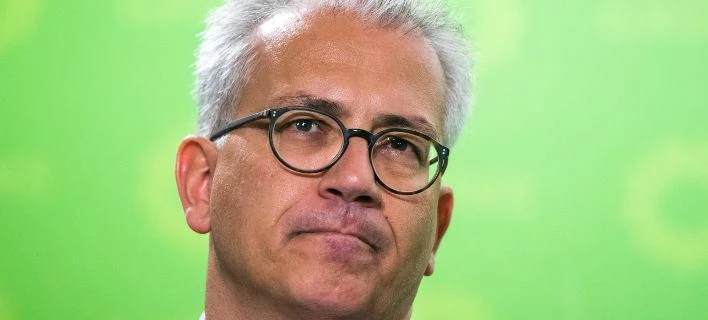 Ταρέκ αλ Ουαζίρ: Ο «Πράσινος» που απειλεί την Άνγκελα Μέρκελ στην Έσση